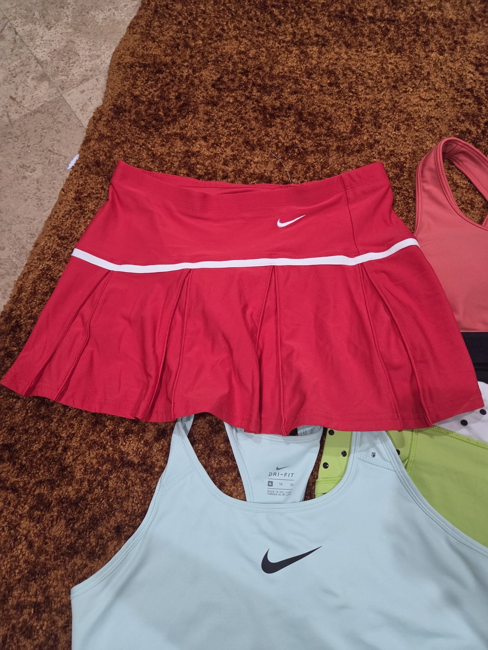 Activewear Bundle Diff Sizes - Picture 8 of 14